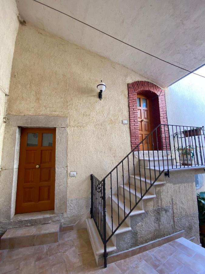 Bed and Breakfast Antico Borgo Fornelli Екстер'єр фото